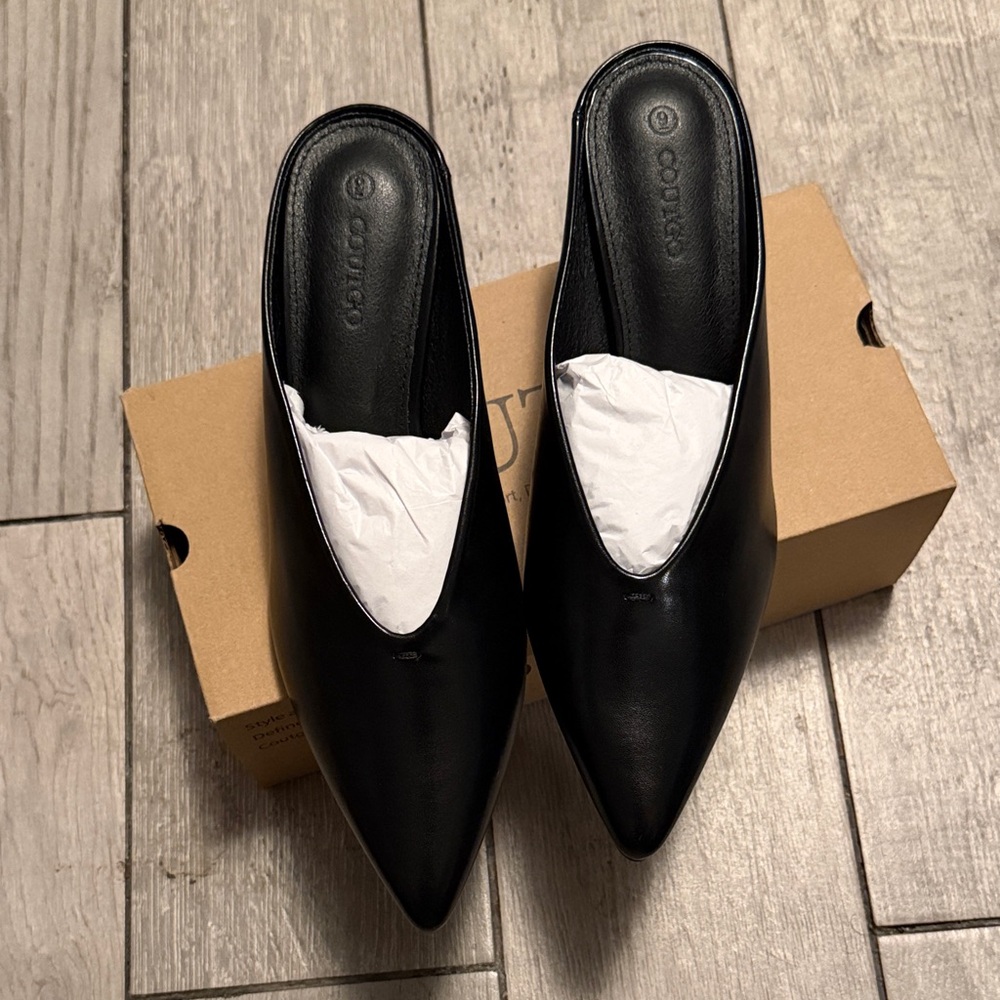 Black Women's Mules with kitten heel